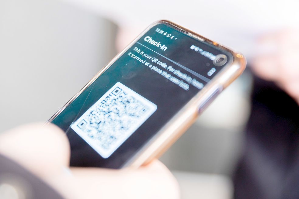 Die Luca-App und ihre QR-Codes sind in vielen Bundesländern weitverbreitet – über den Nutzen des Systems gehen die Meinungen jedoch auseinander. Foto: Christoph Soeder/dpa