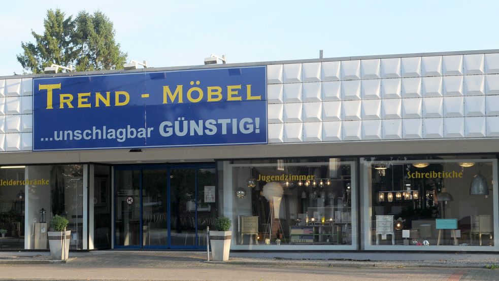 In wenigen Wochen schließt das Geschäft Trend-Möbel in Ostrhauderfehn. Foto: Zein