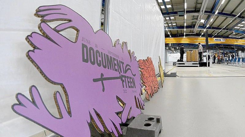 Das Logo der documenta fifteen. Foto: Swen Pförtner/dpa