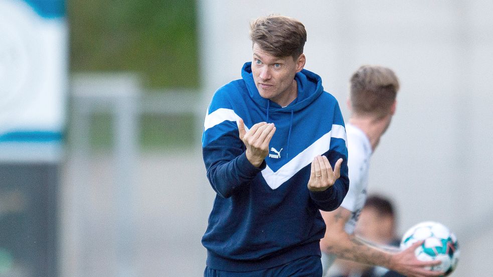 Lohnes Trainer Henning Rießelmann möchte mit seinem Verein spätestens in drei Jahren in die Regionalliga aufsteigen. Foto: Wedel/Imago