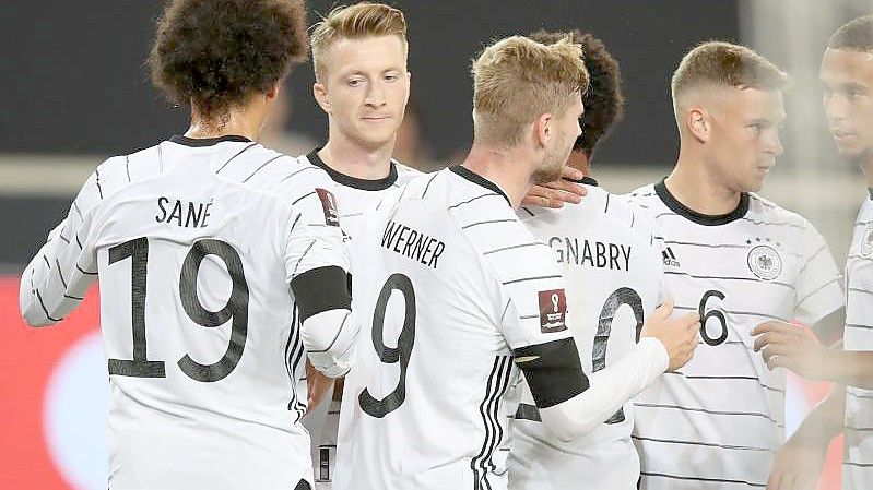 Ohne Probleme setzte sich das DFB-Team in Stuttgart gegen Armenien durch. Foto: Tom Weller/dpa