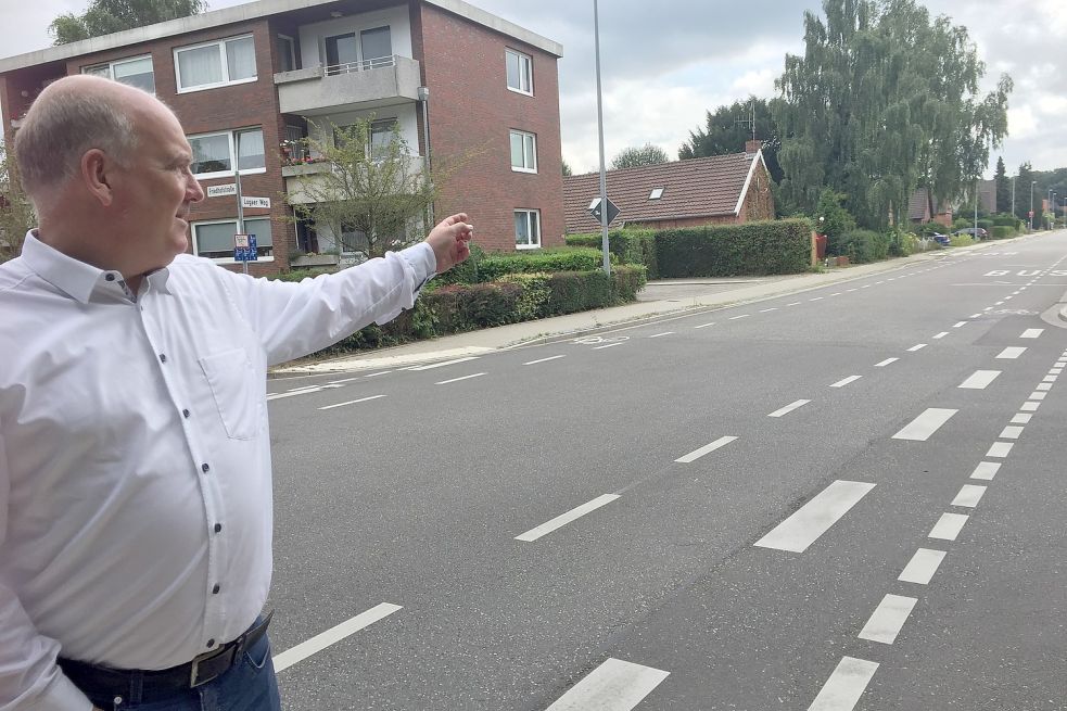 Total verplant: Der Logaer Weg ist das schlechteste, das in den vergangenen Jahren in Leer gebaut wurde, sagt Horst. Foto: Mielcarek
