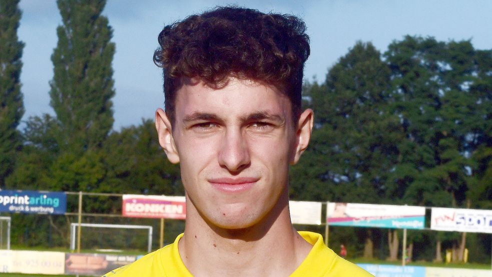 In Wildeshausen verwandelte Lukas Berghaus den zehnten Elfmeter in Folge für Leer. Foto: Damm