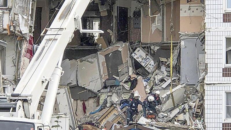 In Noginsk nahe Moskau hat es Anfang September eine Gasexplosion in einem neunstöckigen Wohnhaus gegeben. Foto: Maxim Marmur/AP/dpa