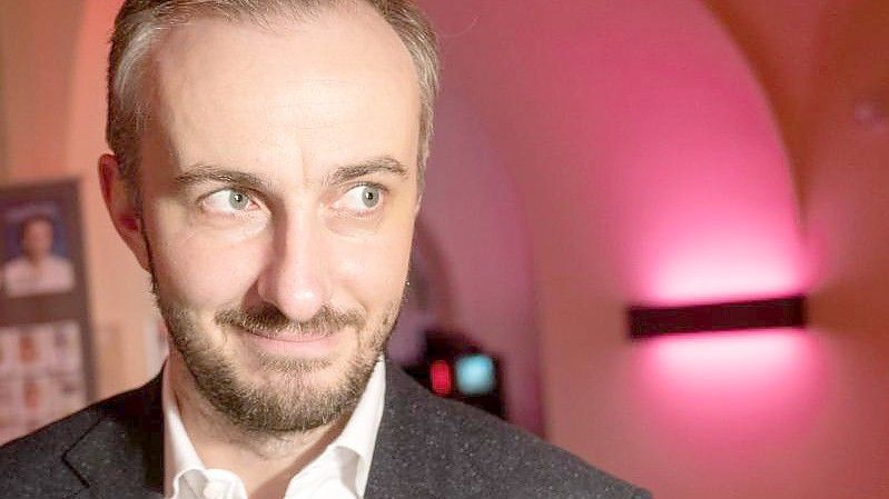 Jan Böhmermann gibt dem „ZDF Magazin Royale“ Gesicht. Foto: Christophe Gateau/dpa