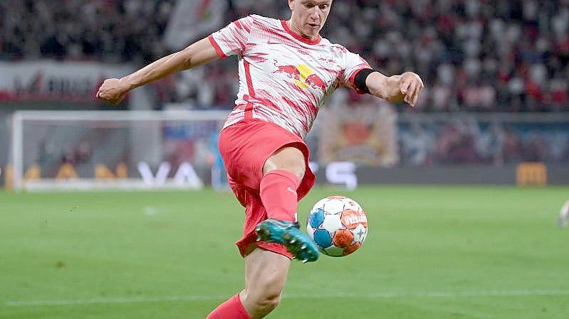 Steht in der Leipziger Startelf: Lukas Klostermann. Foto: Hendrik Schmidt/dpa-Zentralbild/ZB