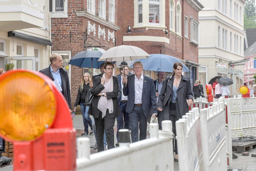 Europa-Ministerin Birgit Honé (Mitte) hat Ende Juni Aurich besucht. Sie wollte sich selbst von dem Potenzial der Stadt überzeugen. Foto: Archiv/Ortgies