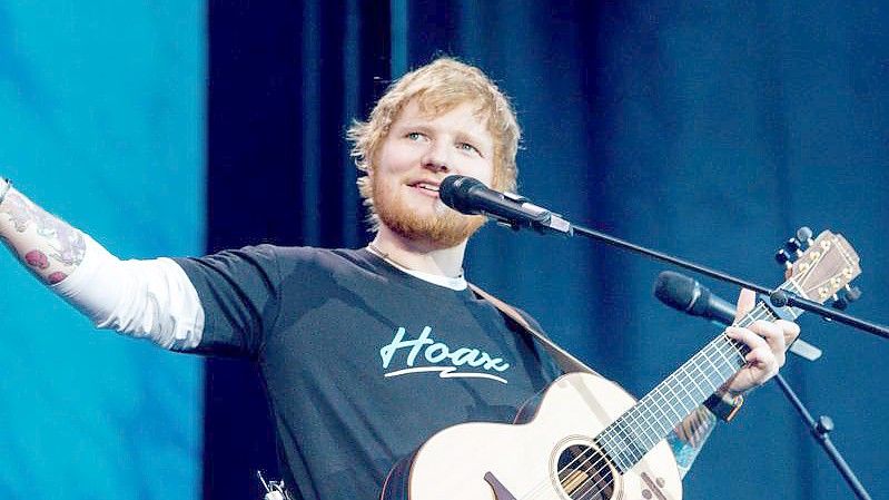 Der britische Singer-Songwriter Ed Sheeran hat sich für 2022 angekündigt. Foto: Ricardo Rubio/Europa Press/dpa