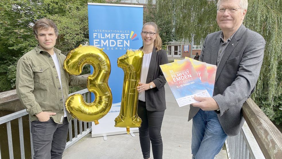 Luciano Hoch (von links), Nora Dreyer und Rolf Eckard vom Team des Filmfestivals stehen mit dem Programm für das Kulturevent in den Startlöchern. Wichtige Punkte hängen aber noch von Entscheidungen des Landes ab. Foto: Tomé