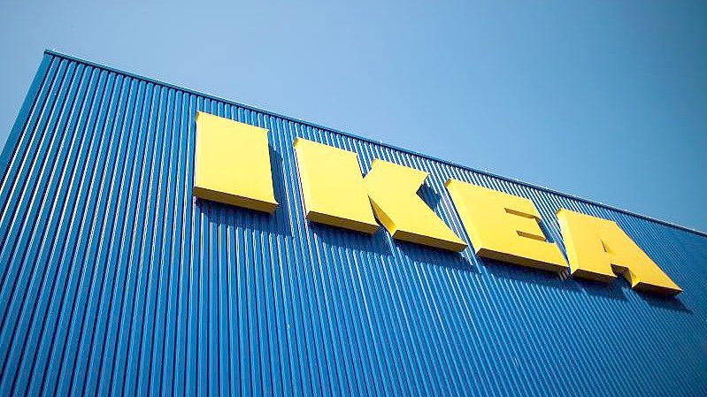 Im Einzelhandel, darunter bei Ikea, gibt es seit Monaten einen Tarifkonflikt. Foto: Federico Gambarini/dpa