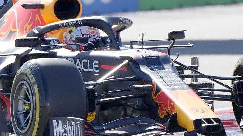 Hat bei der Qualifikation nur den Wagen getestet: Max Verstappen. Foto: Sergei Grits/AP/dpa