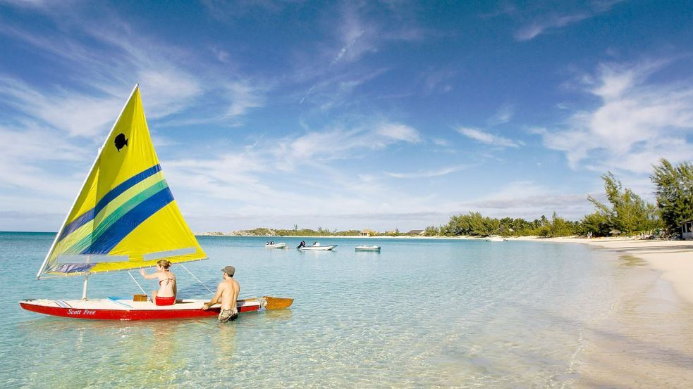 Cat Island, Bahamas: Hier genügt auch ein aktueller und negativer PCR-Test für die Einreise. Foto: Imago/Sergi Reboredo