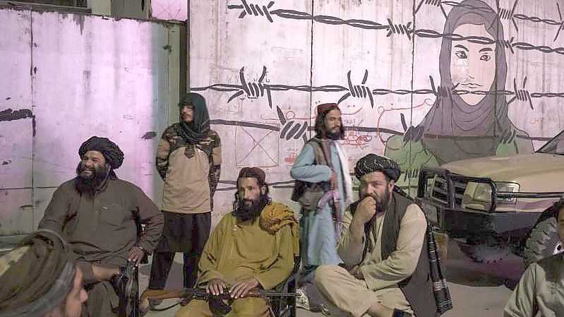Die Taliban akzeptieren nur Gesetze, die der Scharia entsprechen. Foto: AP/dpa/Symbolbild