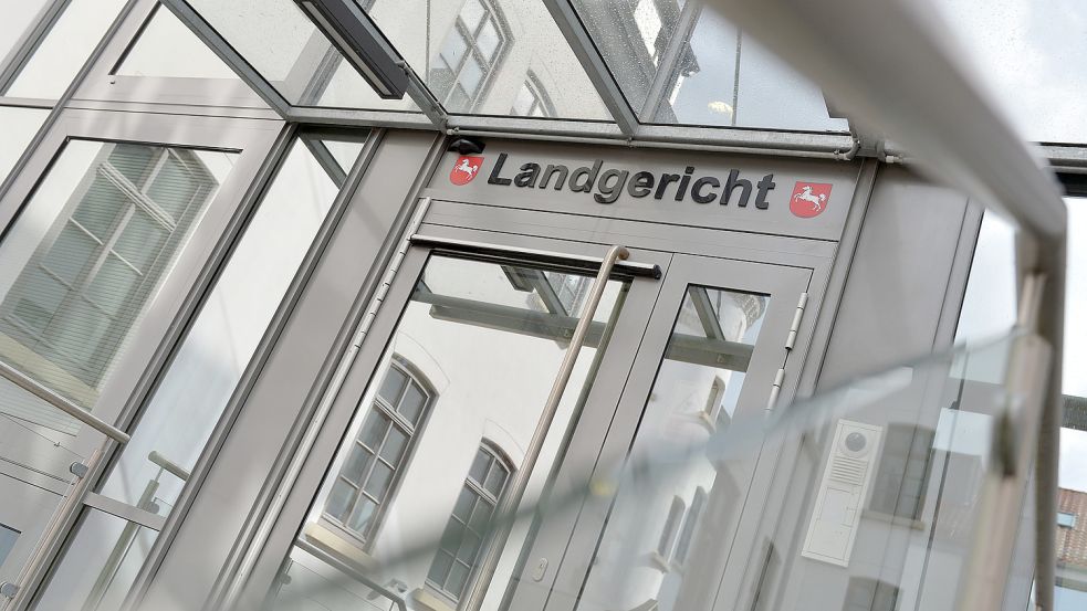 Vor dem Landgericht Aurich ist der Prozess gegen den Bordellbesitzer verhandelt worden.