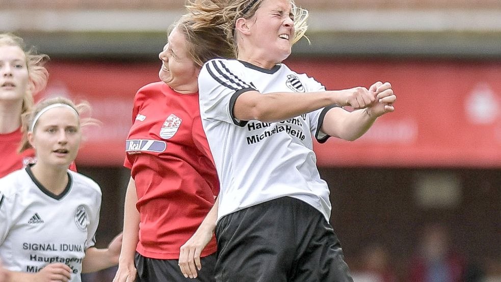 Beide Mannschaften kämpften um jeden Ball.