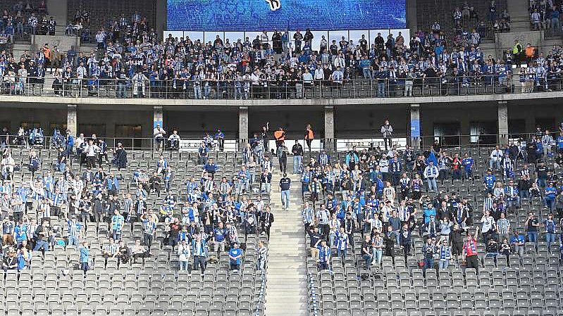 Wie bei Hertha BSC können die Kontingente zugelassener Zuschauer in den Stadien der Bundesliga meist nicht voll genutzt werden. Foto: Soeren Stache/dpa-Zentralbild/dpa