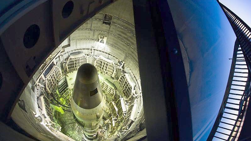 Eine Titan-II-Rakete der USA in einem Raketensilo in einem Museum in Sahuarita. Foto: Jim Lo Scalzo/epa/dpa