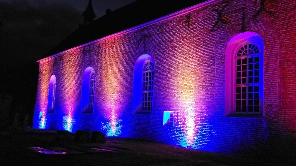 Im vergangenen Jahr hatte Derk Trei schon einmal die Kirche in Visquard beleuchtet. Archivfoto: Trei