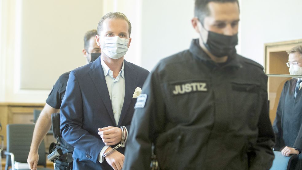 Mit welcher Gefängnisstrafe muss Unternehmer Hendrik Holt rechnen, wenn er wegen des mutmaßlichen Millionenbetruges verurteilt wird? Darum ging es am Donnerstag vor dem Landgericht in Osnabrück. Foto: Swaantje Hehmann