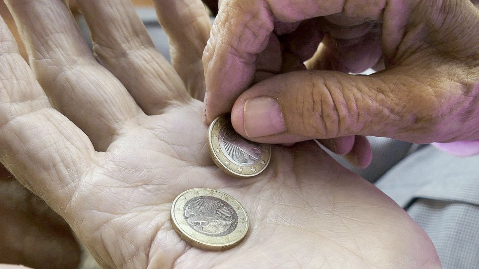 Ältere Menschen, die auf Sozialhilfe angewiesen sind, sollen nicht ihre Wohnungen verlassen müssen, auch wenn diese zu teuer sind. Symbolfoto: Pixabay