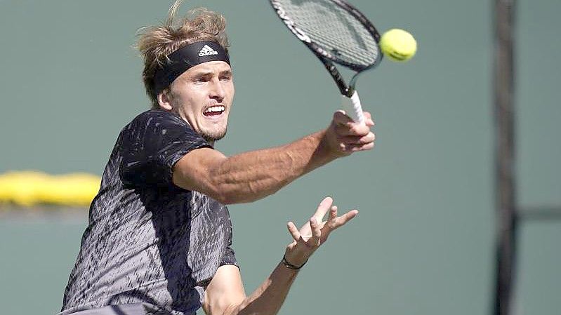 Alexander Zverev ist raus - erst zwei Matchbälle vergeben und dann auch noch verloren. Foto: Mark J. Terrill/AP/dpa