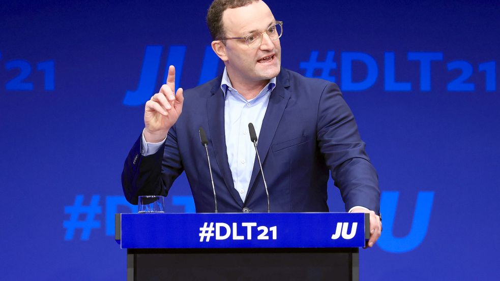 Jens Spahn hielt beim Deutschlandtag eine Bewerbungsrede für den Parteivorsitz. Foto: Foto: dpa/Marcel Kusch