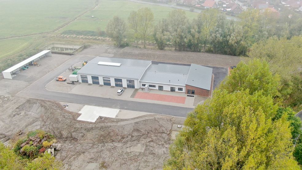 Der neue Standort des Krummhörner Bauhofs: 2,96 Millionen Euro hat das Vorhaben die Gemeinde gekostet. Foto: Hock