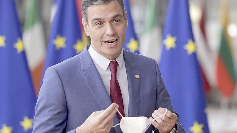 Spaniens Ministerpräsident Pedro Sanchez ist für eine Reform der europäischen Strommärkte. Foto: Olivier Hoslet/EPA/AP/dpa