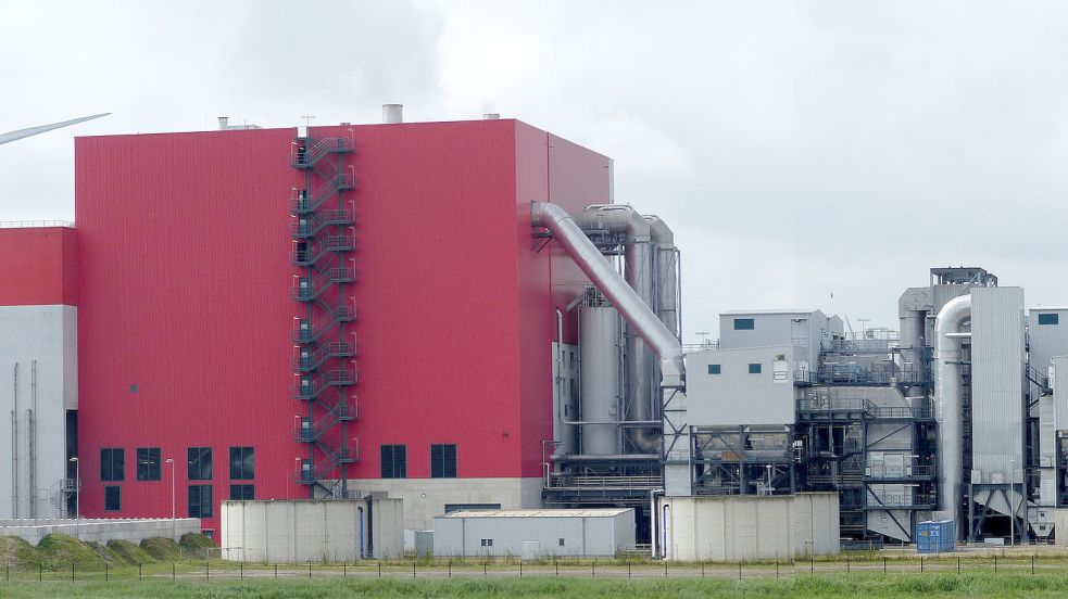 Die thermische Abfallverwertungsanlage von EEW im niederländischen Delfzijl. Foto: van der Salm/BI