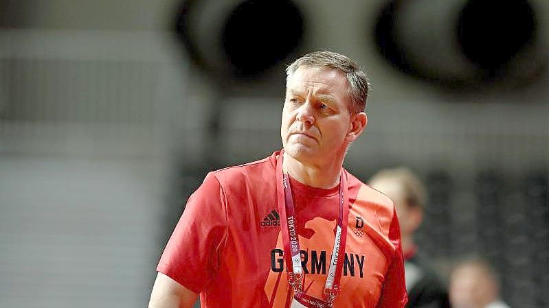 Alfred Gislason ist der Trainer der deutschen Handballer. Foto: Swen Pförtner/dpa