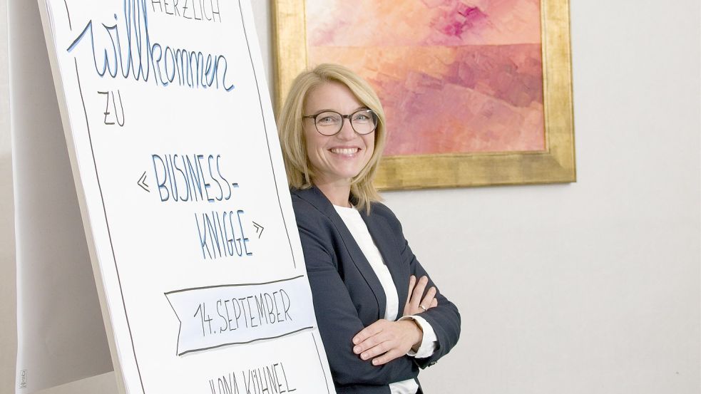 Ilona Kühnel ist Business-Kniggetrainerin. Sie geht unter anderem in Firmen, um Mitarbeiter zu trainieren. Foto: privat