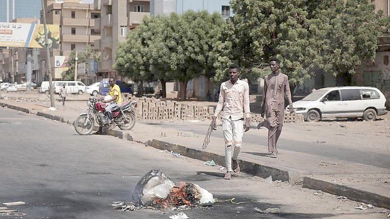Nach dem Putsch am 25. Oktober 2021 hat das Militär die Macht im Sudan übernommen. Foto: Marwan Ali/AP/dpa
