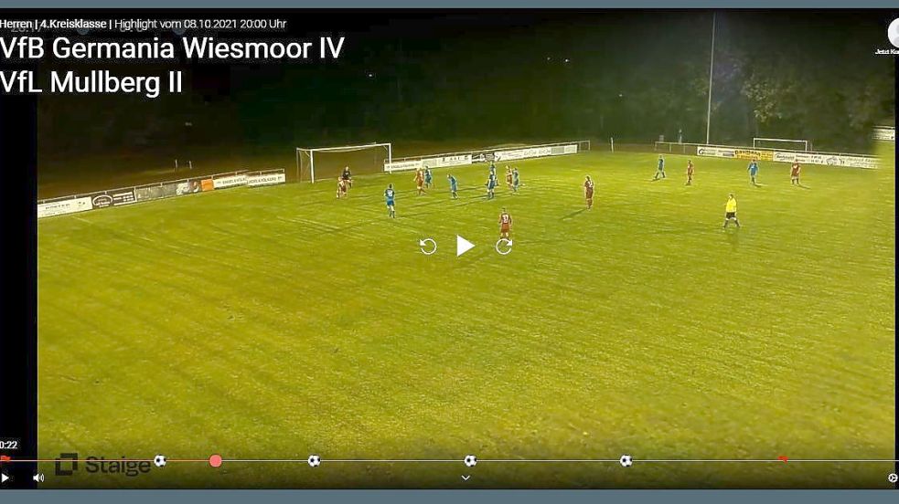 In dieser Szene erzielt Andree Eschen das 1:0 für Germania Wiesmoor IV gegen den VfL Mullberg II. Die Partien der Wiesmoorer werden jetzt live im Internet übertragen. Foto: Herzog