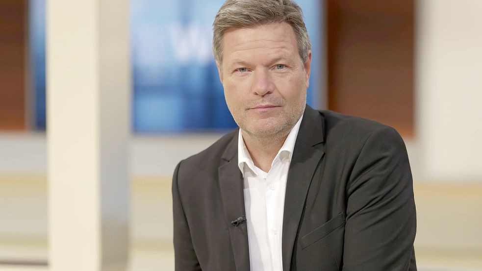 Beruft sich auf die schwäbische Hausfrau, um Kredite für den Klimaschutz aufzunehmen: Grünen Co-Chef und möglicher nächster Bundesfinanzminister Robert Habeck. Foto: Foto: Jürgen Heinrich via www.imago-images.de