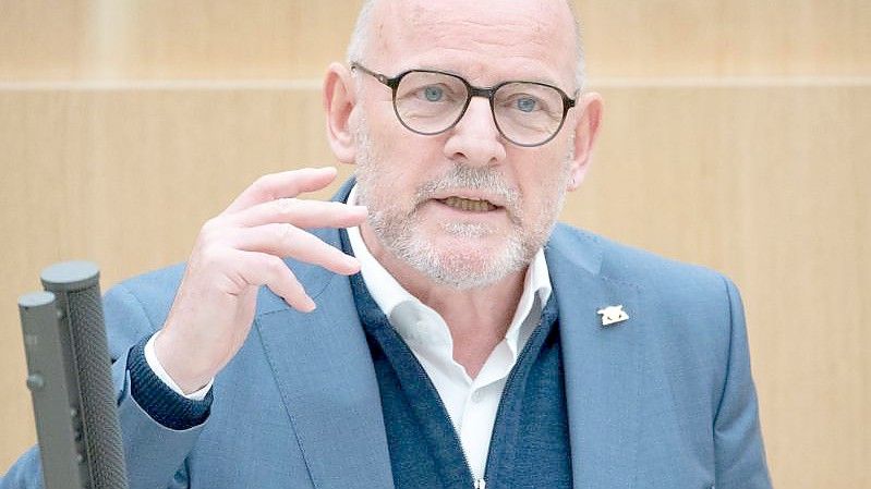 Winfried Hermann brachte eine Verlängerung der Koalitionsgespräche ins Spiel. Foto: Marijan Murat/dpa