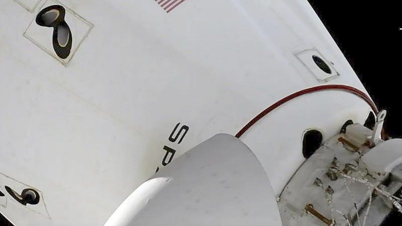 Ohne funktionierende Toilette an Bord ihres „Crew Dragon“ sind die vier Astronauten von der Internationalen Raumstation ISS abgedockt. Foto: -/NASA/AP/dpa
