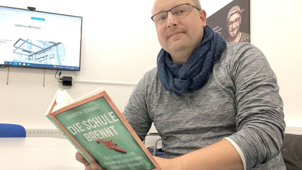 Autor Carsten Tergast hat sich in „Die Schule brennt“ mit dem Schulsystem beschäftigt. Foto: Nording