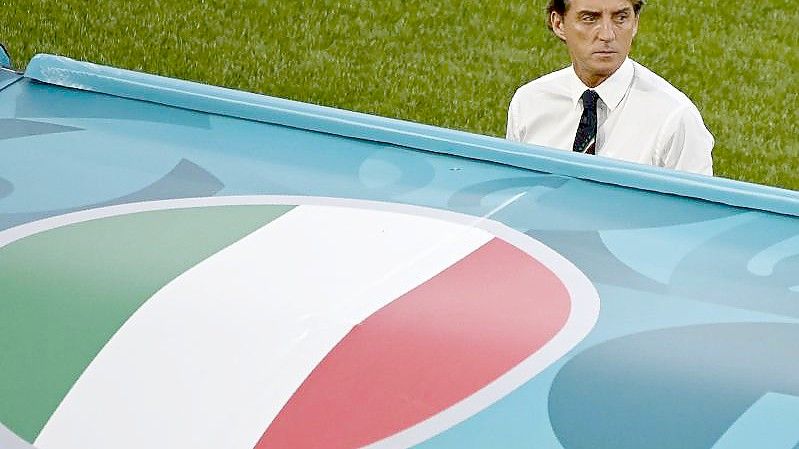 Die Italiener um Trainer Roberto Mancini stehen in der WM-Qualifikation unter Druck. Foto: Riccardo Antimiani/EPA Pool/AP/dpa