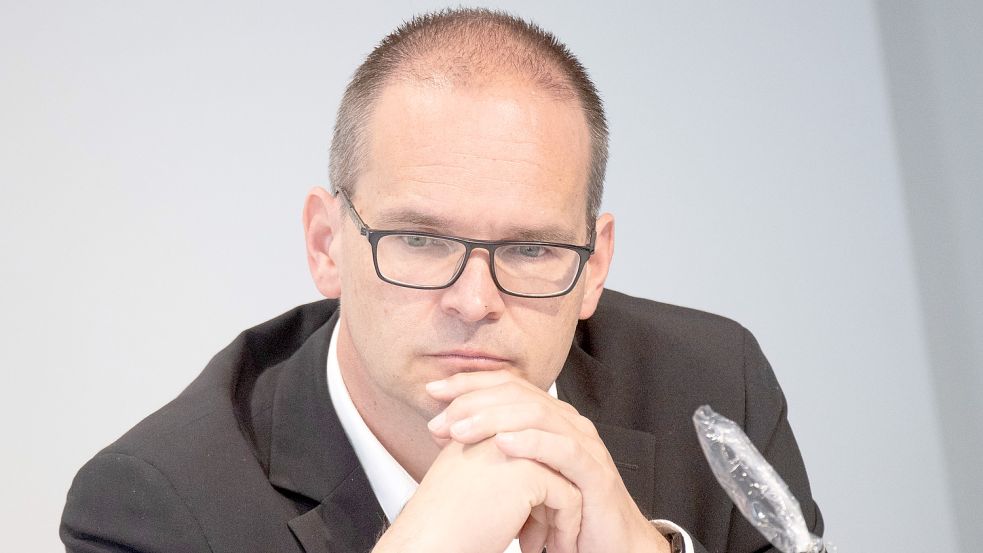 Am 17. November kommt Grant Hendrik Tonne nach Ostfriesland, um verschiedene Einrichtungen zu besuchen. DPA-Foto: Julian Stratenschulte