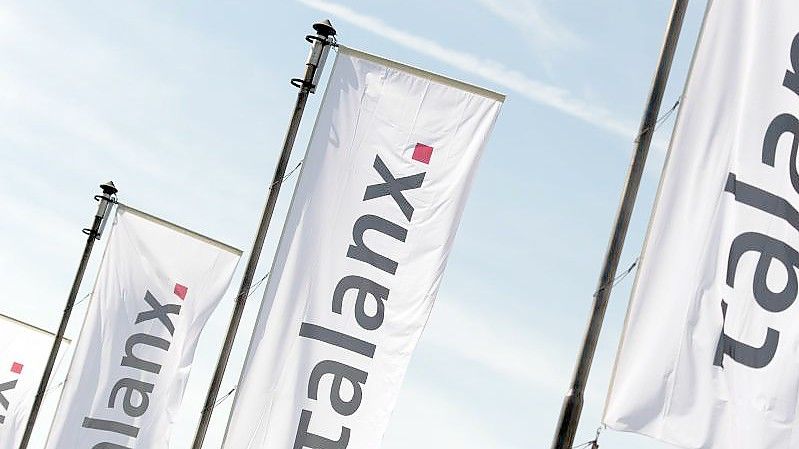 Der Versicherungskonzern Talanx blickt optimistisch auf das kommende Jahr. Foto: Sebastian Gollnow/dpa