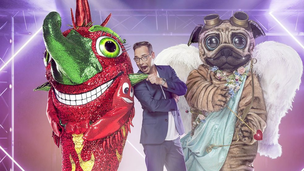 Matthias Opdenhövel wird mit den „Masked Singer“-Figuren zum ProSieben-Weihnachtsmann. Foto: ProSieben/Benjamin Kis