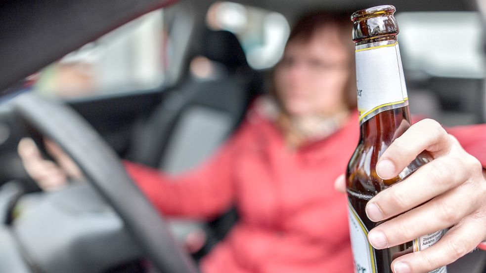 Alkohol am Steuer ist schon vielen Autofahrern zum Verhängnis geworden. Archivfoto: Ortgies