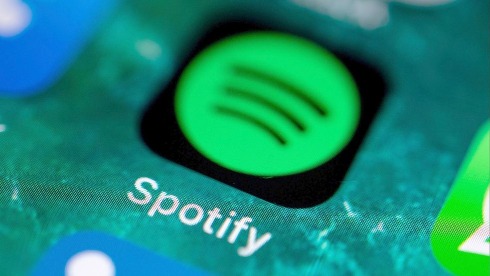 Keine Musik oder Hörspiele: Der Musikdienst Spotify ist am Dienstagabend von Störungen betroffen. Foto: dpa/Fabian Sommer