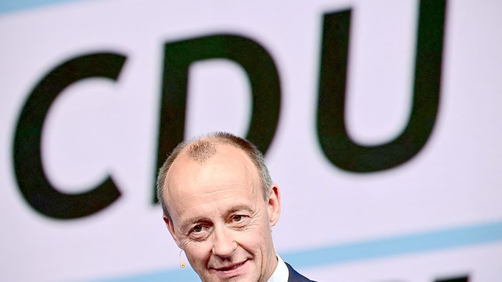 Kann er die CDU jetzt retten? Der 66-jährige Friedrich Merz will es noch einmal wissen - und tritt erneut für den Parteivorsitz an. Foto: Foto: AFP/TOBIAS SCHWARZ