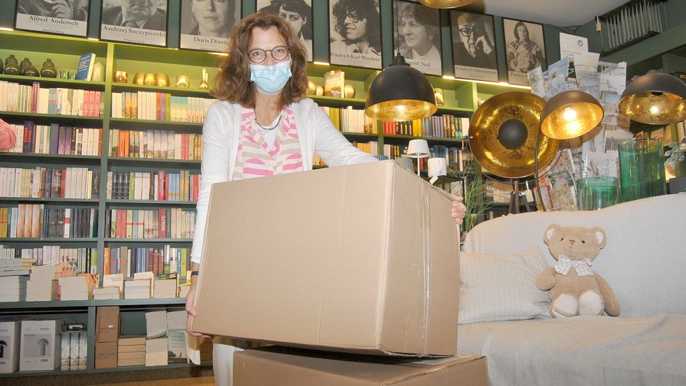 Buchhändlerin Susanne Kranz hat viel Ware geordert. Foto: Boschbach