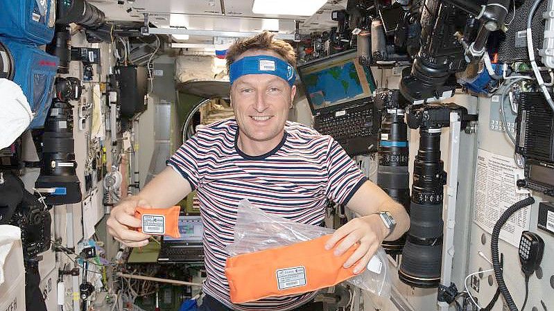 Während seiner Zeit auf der ISS ist Matthias Maurer zusammen mit seinen Kollegen mit der Durchführung zahlreicher wissenschaftlicher Experimente betraut. Foto: -/ESA/NASA/dpa
