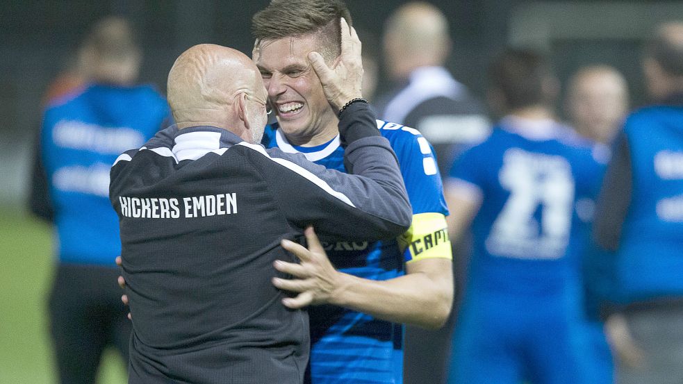 Auf Kapitän Bastian Dassel (rechts) muss Trainer Stefan Emmerling erstmals verzichten. Foto: Doden