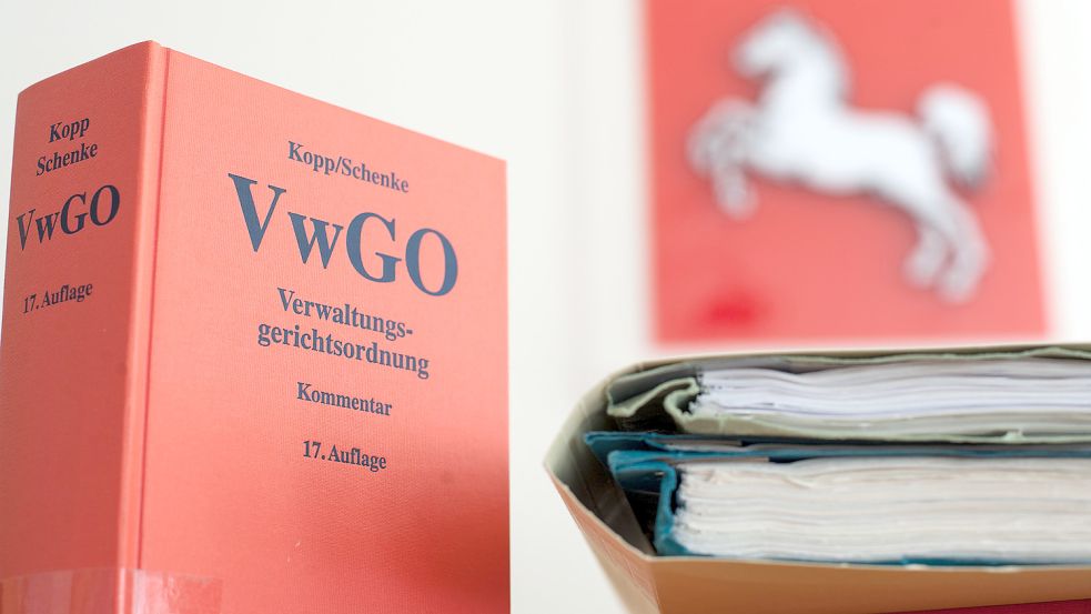Für Klagen gegen die Steuer sind die Verwaltungsgericht zuständig. Symbolfoto: Schulze/DPA