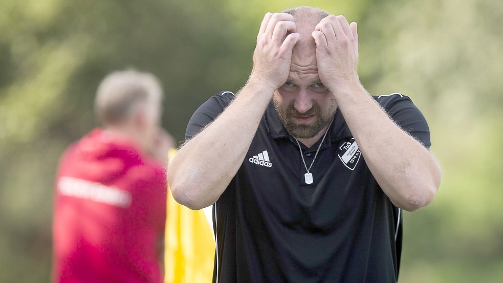 Die Haare muss sich Trainer Matthias Voss wahrlich nicht raufen.