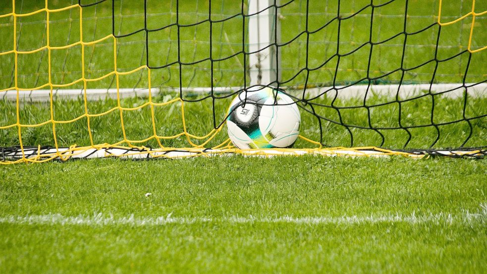Gleich sieben Tore sind beim 4:3-Hinspielsieg von Arle gegen Westerende gefallen. Symbolfoto: Pixabay